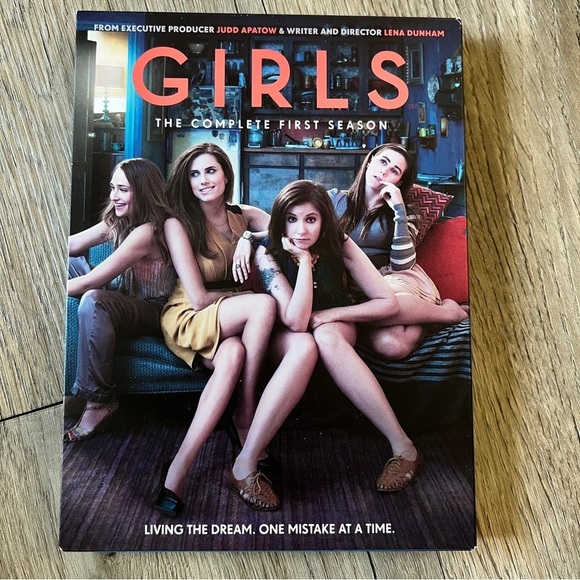 Girls Season 1 DVD Set - Picture 1 of 3